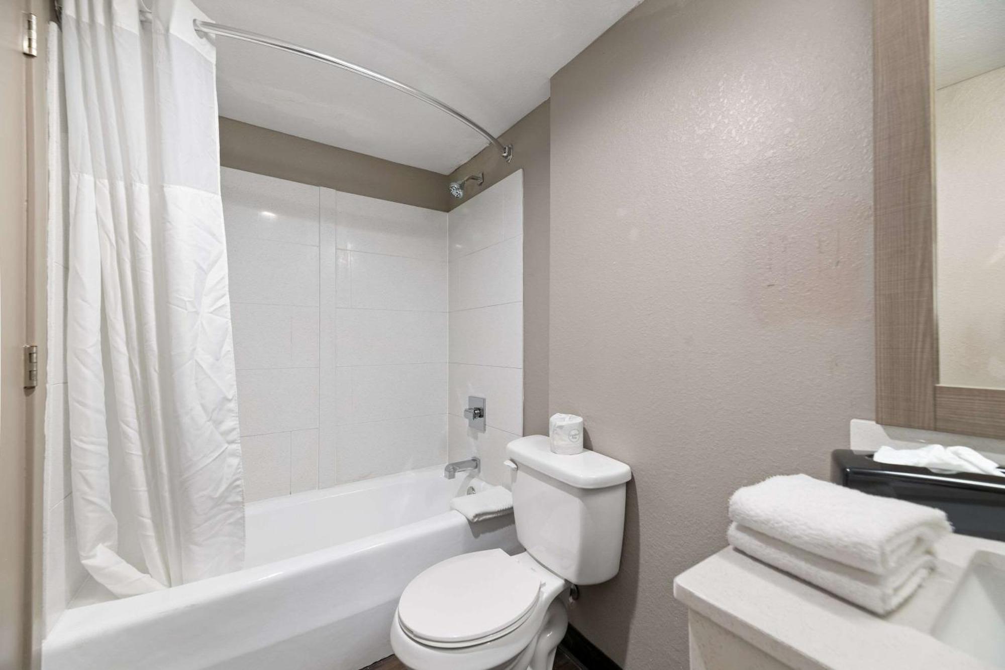 Quality Suites Wildwood - The Villages Exterior foto